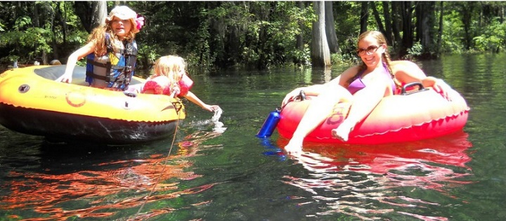 Tips for Ichetucknee Springs Tubing | Florida Family Vacation Ideas | Mommy Runs It